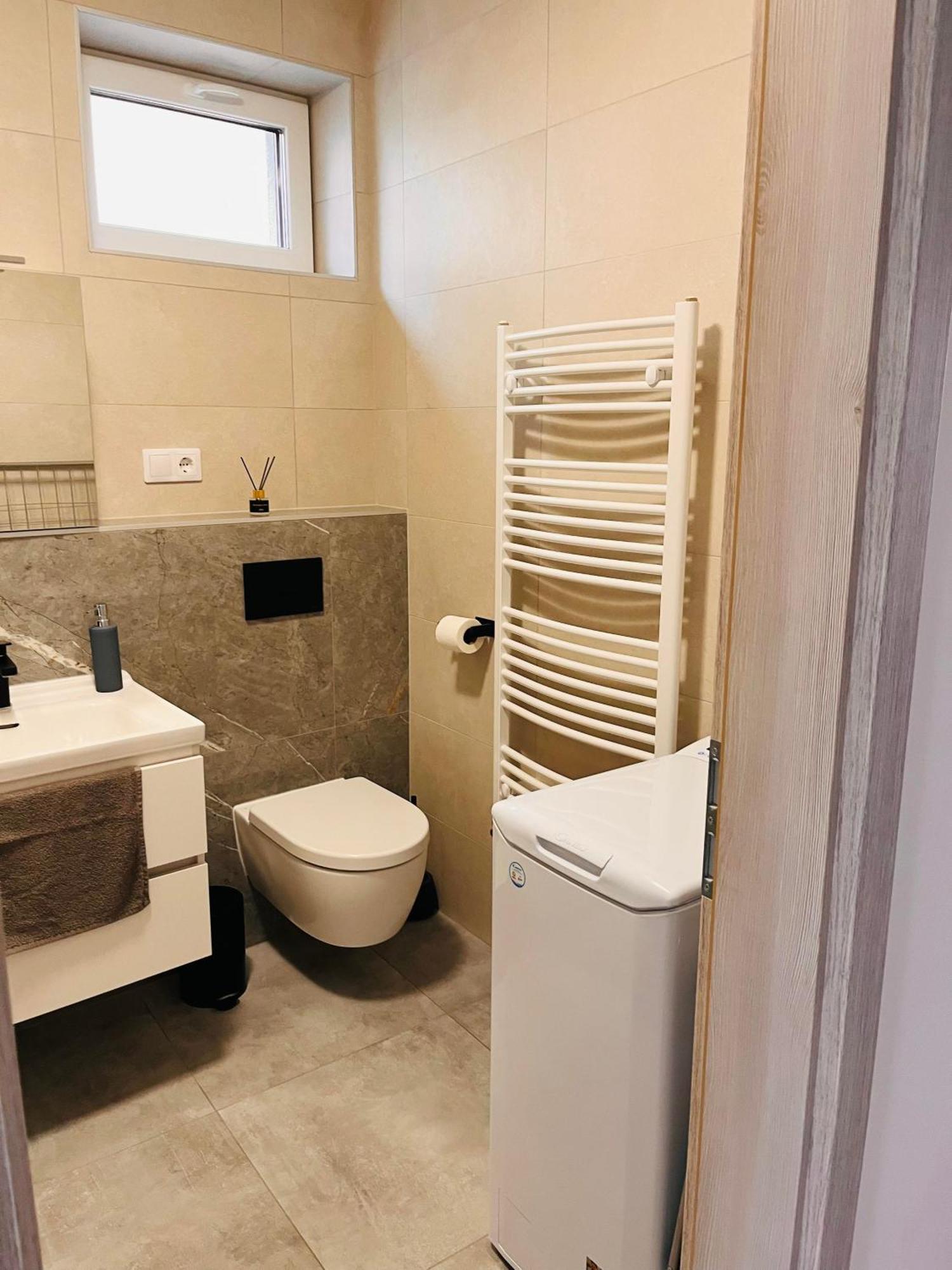 Greta Lux Apartman Hajdúszoboszló Buitenkant foto